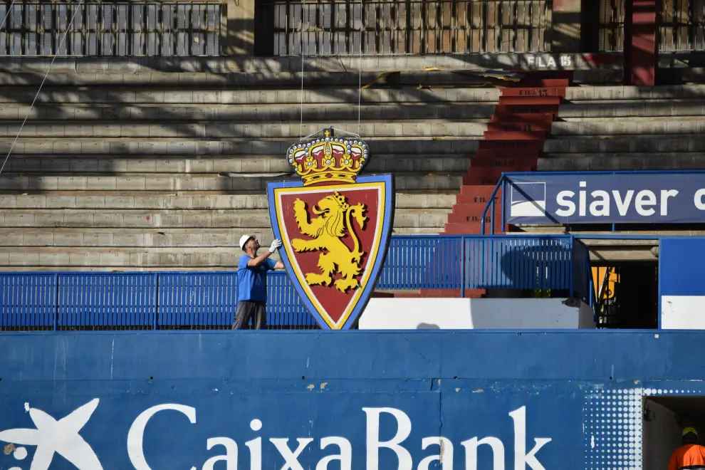 El Real Zaragoza retira el mítico escudo del marcador de La Romareda.