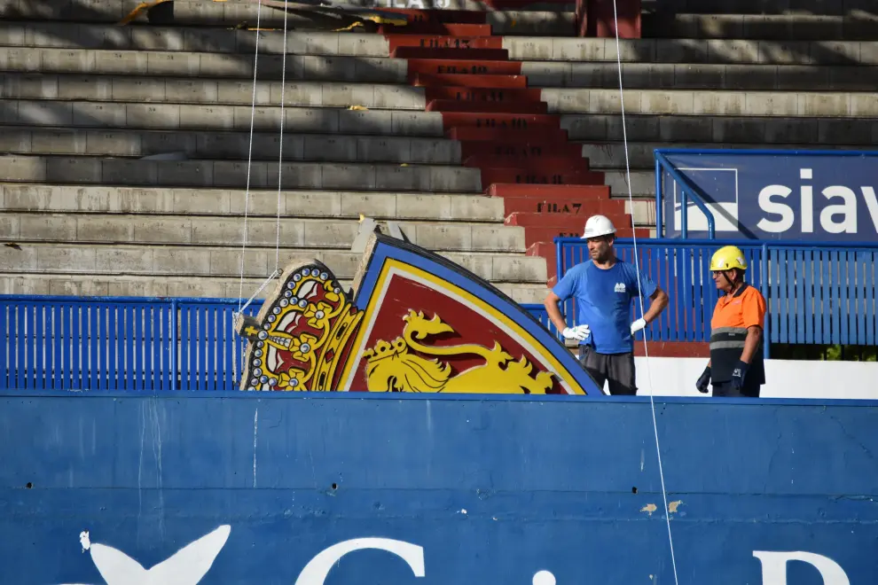 El Real Zaragoza retira el mítico escudo del marcador de La Romareda.