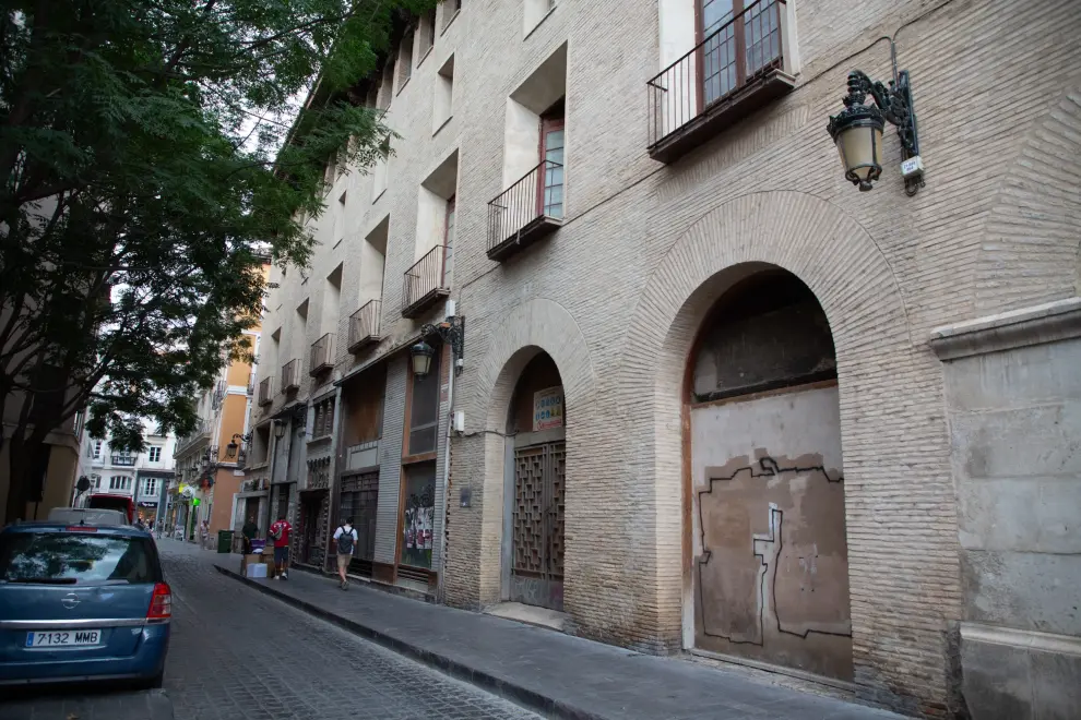 Esquina del palacio de Fuenclara, en Zaragoza.