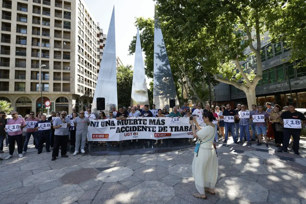 Fotos | Concentración sindical en Aragón contra los accidentes laborales