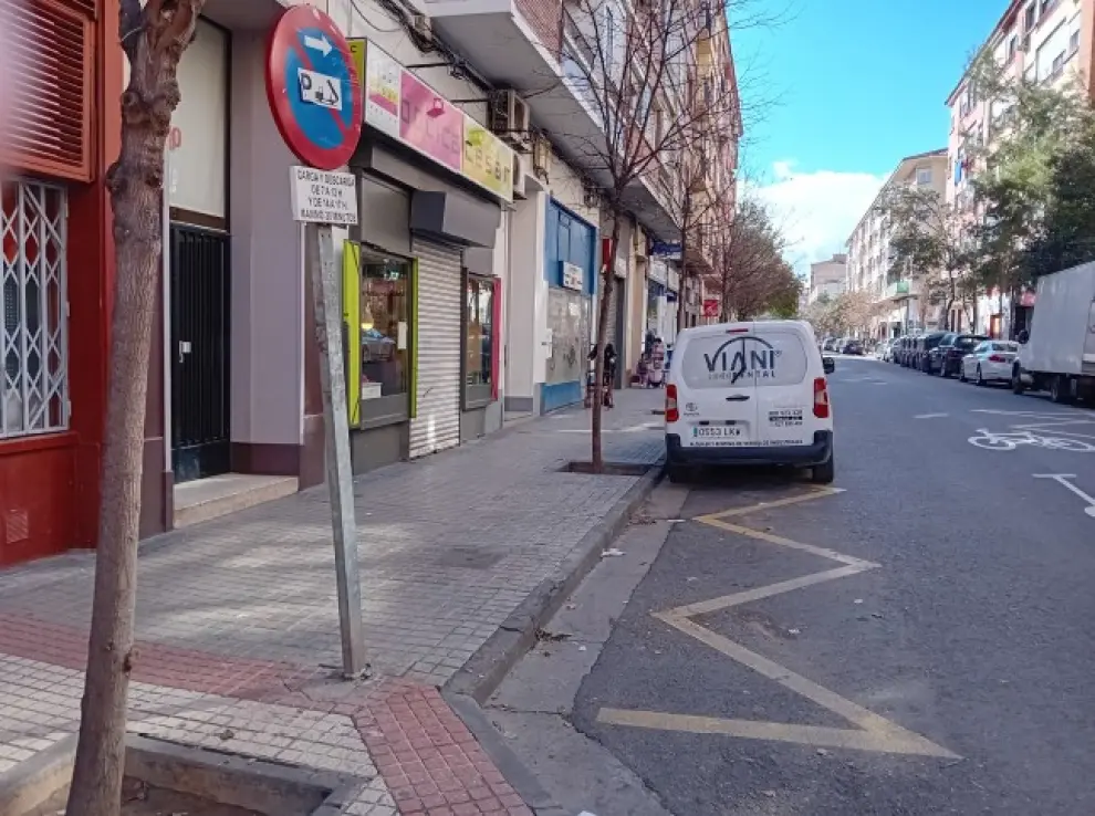 La calle, donde se van a reformar 500 metros de los 1.200 que tiene en total, es una de las arterías de Las Fuentes.