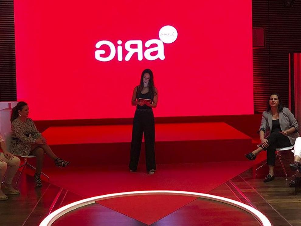 Imagen de una de las presentaciones de la GIRA Mujeres, promovida por Coca-Cola.
