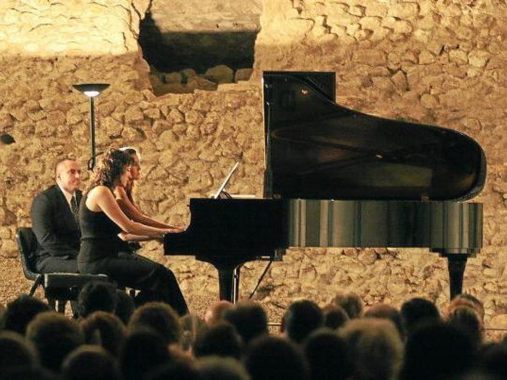 Un concierto de Marta Vela y Pilar Abelló, durante un ciclo anterior en el Foro Romano de Zaragoza.