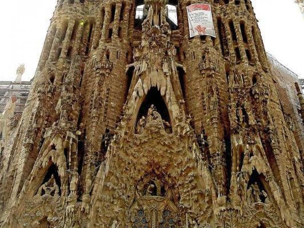 El Papa bendecirá el domingo la Sagrada Familia, lo que convertirá el templo en basílica.
