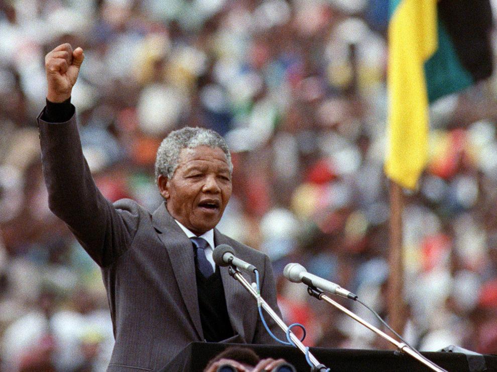 Mandela en un discurso en Sudáfrica