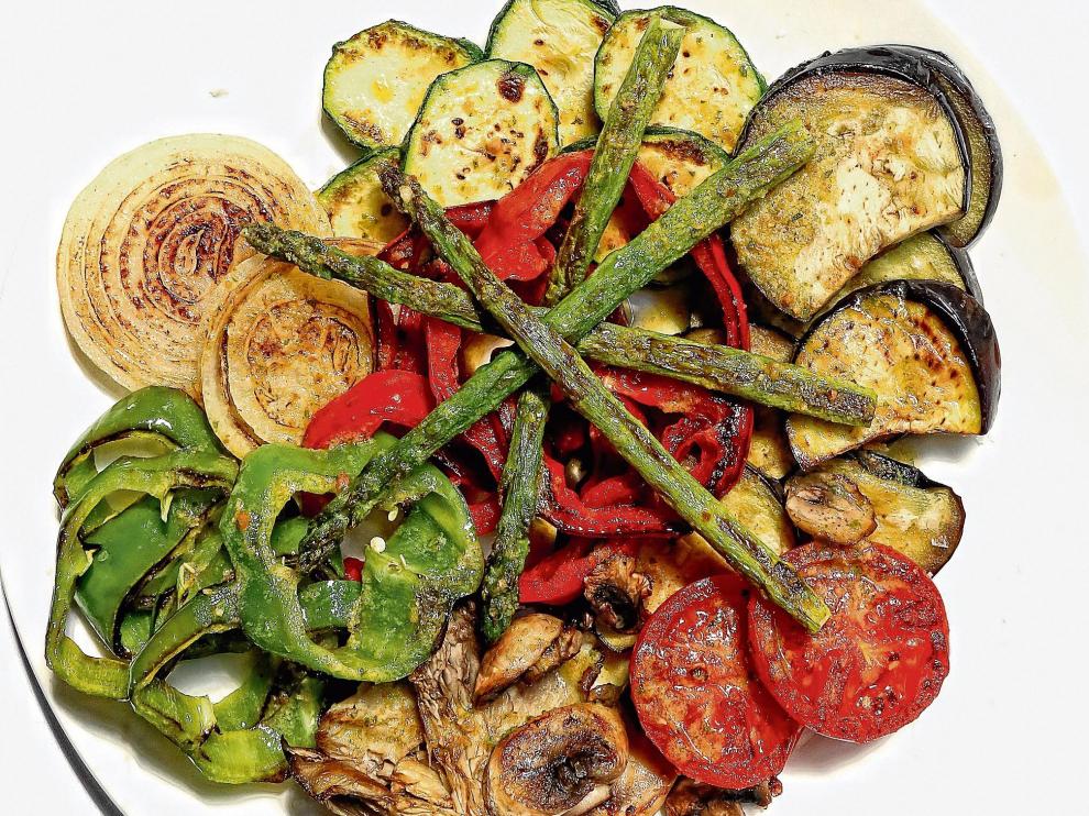 La parrillada de verdura es una forma rápida, fácil y saludable de preparar los productos de la huerta.