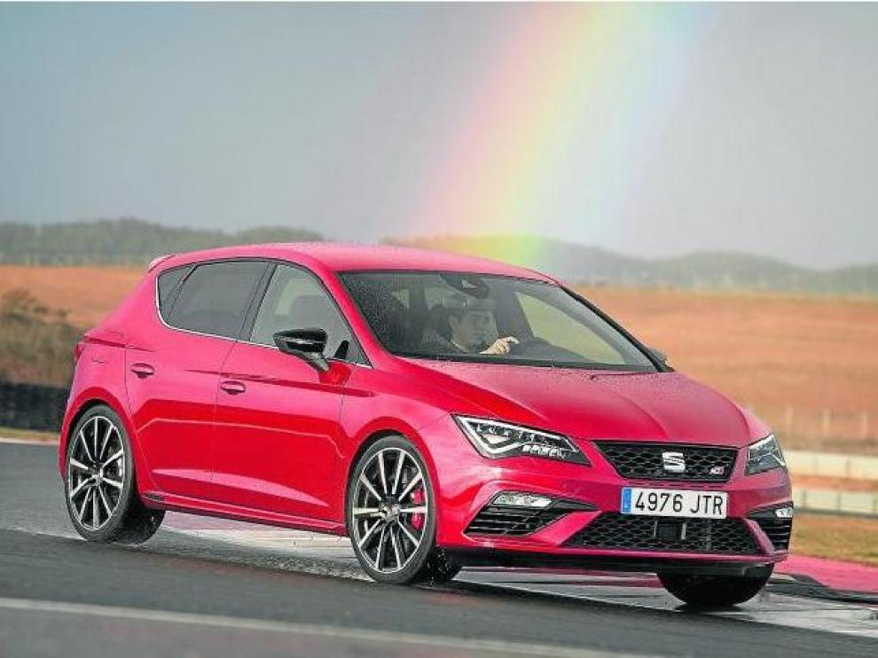 El nuevo Seat León Cupra es un coche casi de carreras, pero que se presta a un uso diario.