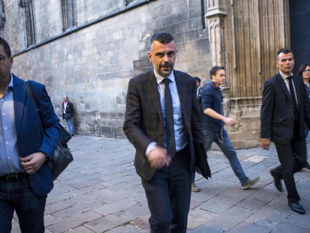 Se trata de Santi Vila, en la iumagen, y su sucesor al frente de la consejería de Cultura, Lluis Puig.