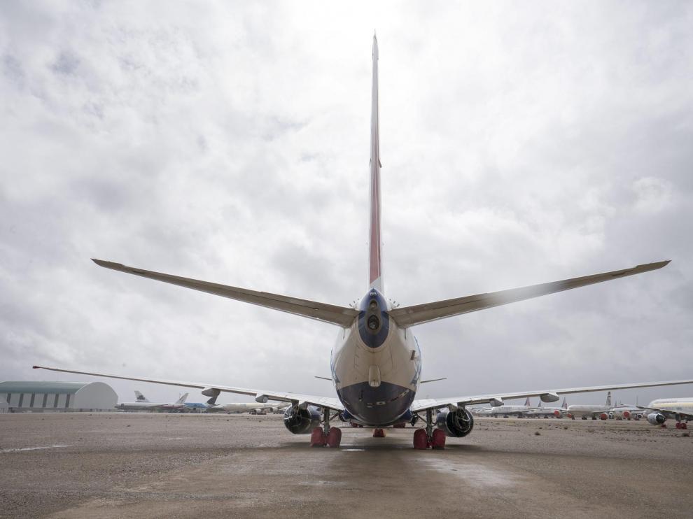 Aviones de la empresa Tarmac, estacionados en el aeropuerto de Teruel