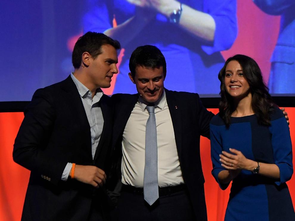 Rivera, Valls, Arrimadas y Vargas Llosa, en un acto del partido naranja.