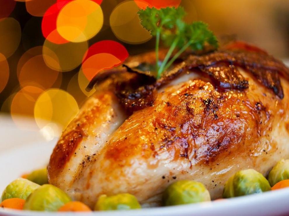 Un pollo de corral siempre viste bien cualquier mesa de Navidad.