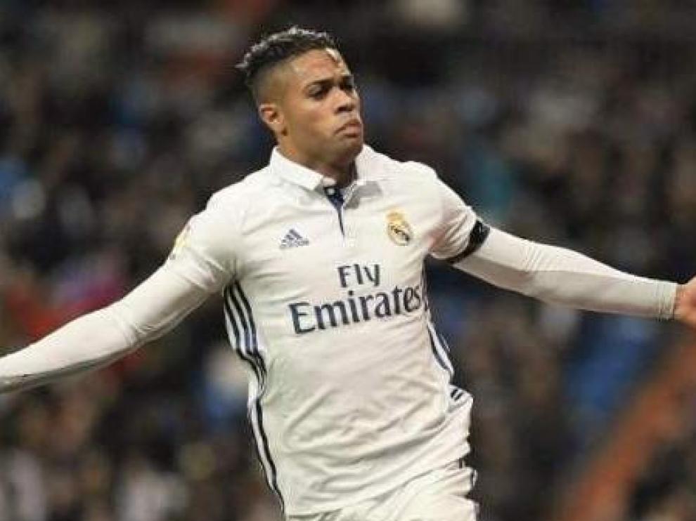 El delantero Mariano Díaz regresa al Real Madrid un año después.