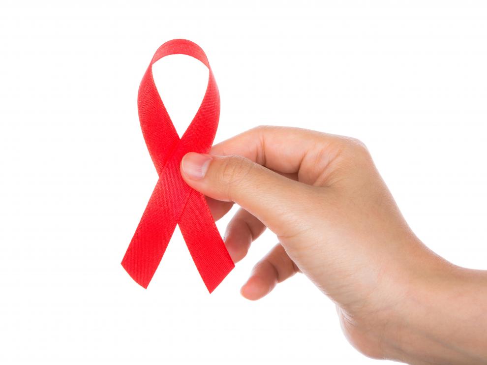 Un lazo rojo, símbolo de la lucha contra el sida.