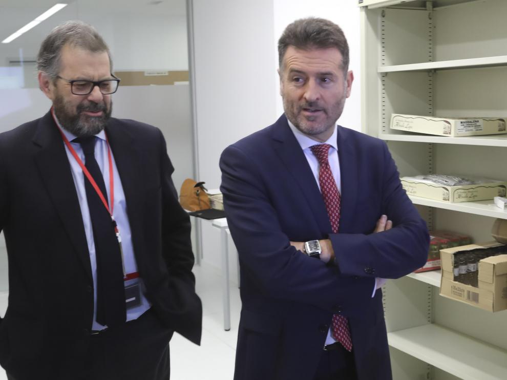 El presidente de la Audiencia, Santiago Serena (izquierda), junto al del TSJA, Manuel Bellido