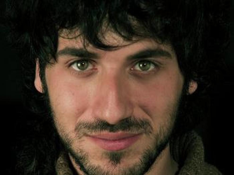 Álex Rodrigo: En 'La casa de papel', conjugar thiller, acción, comedia y drama me tuvo en vilo"