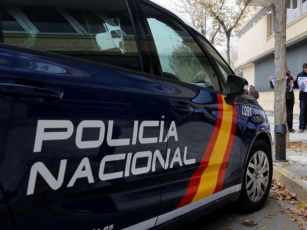 Imagen de archivo de un coche patrulla de la Policía Nacional.