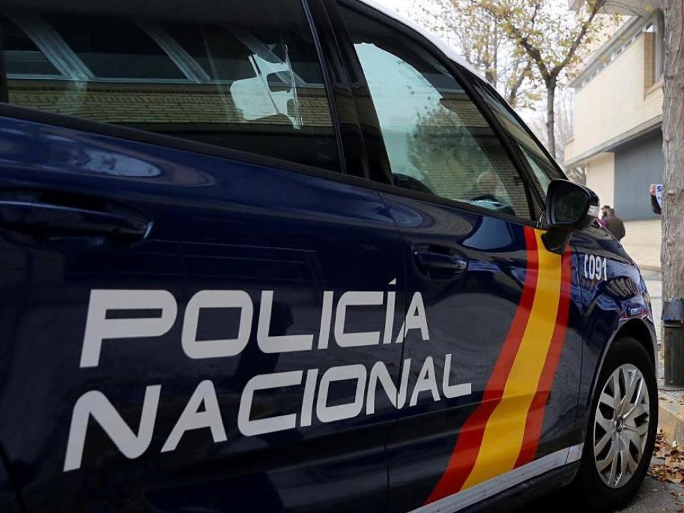 Imagen de archivo de un coche patrulla de la Policía Nacional.