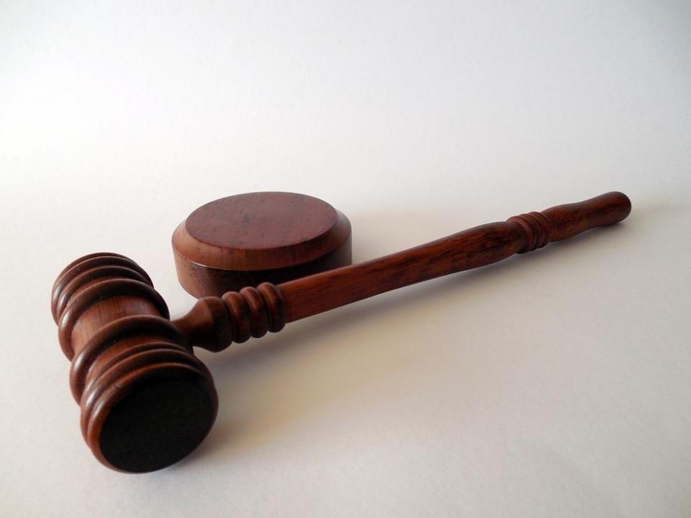 La decisión de la Audiencia de Zaragoza es firme y obliga a la juez instructora a reabrir el caso.