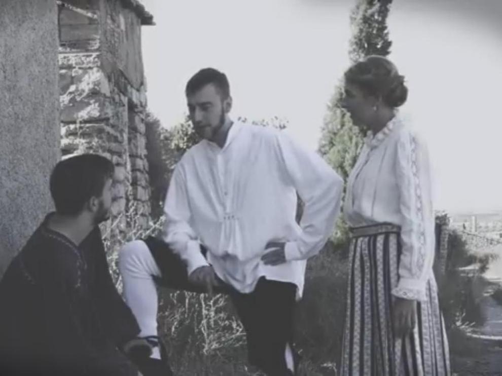Fotograma del corto 'Enlucernaus', en aragonés