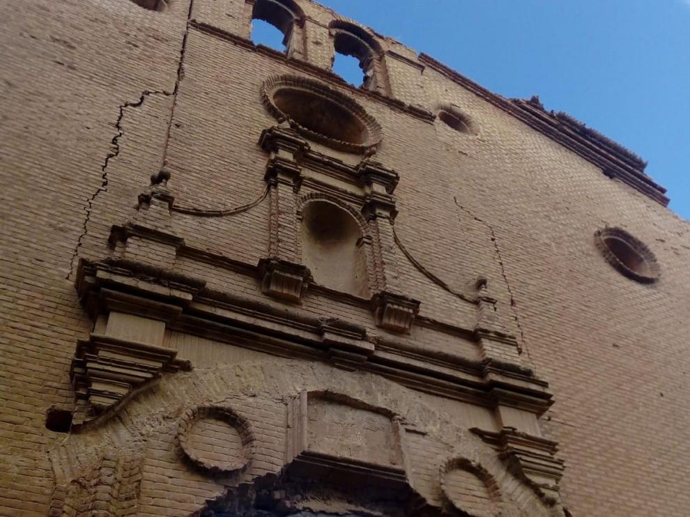 Fachada del convento de San Rafael.