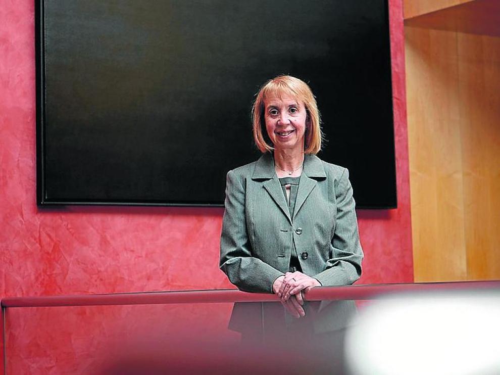 Carme Timoneda, en el patio de la Infanta de Ibercaja.