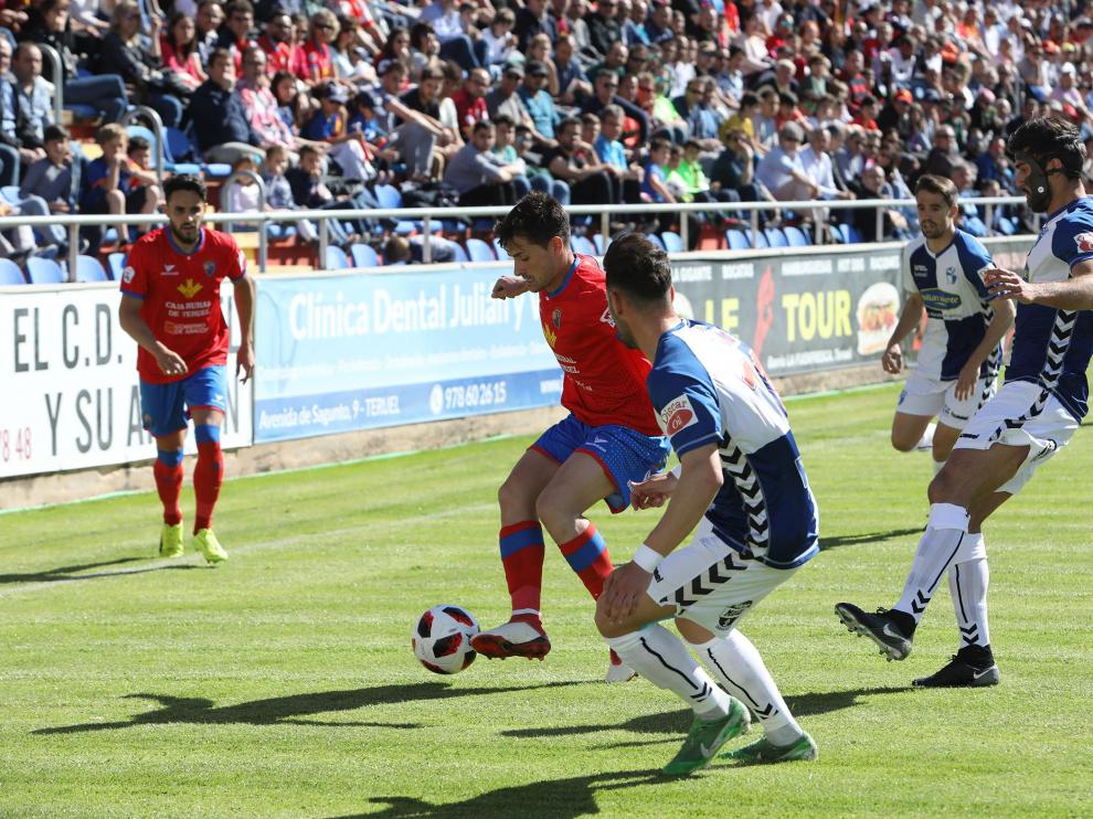 Imagen del partido disputado en Pinilla entre el CD Teruel ante el Ebro.