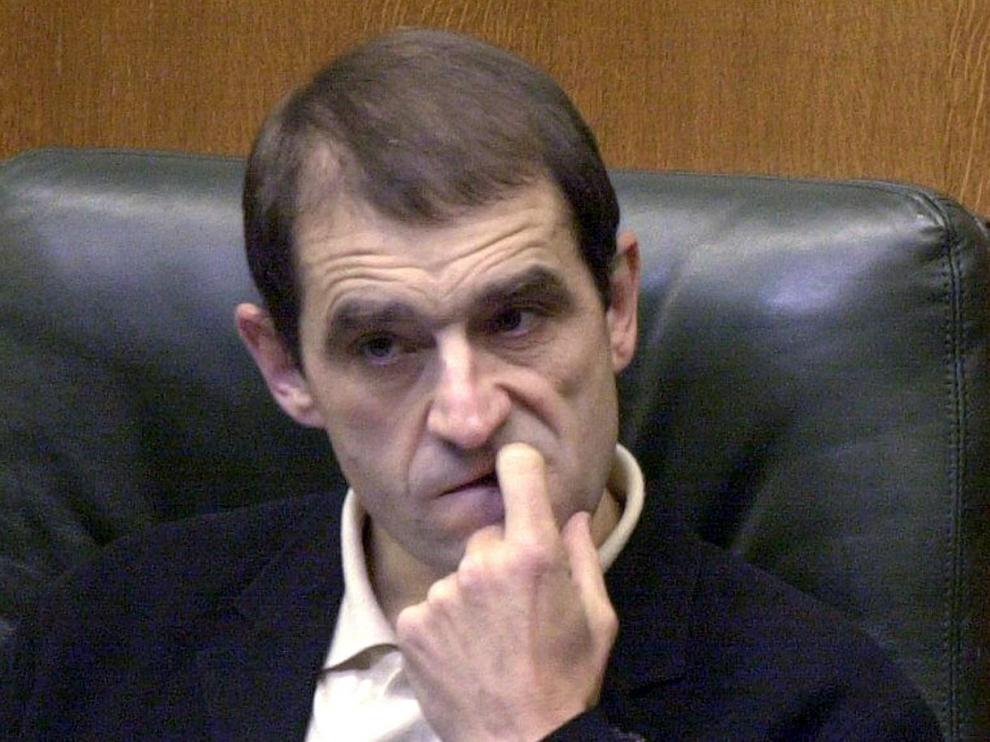 Urruticoechea fue diputado en el Parlamento vasco.