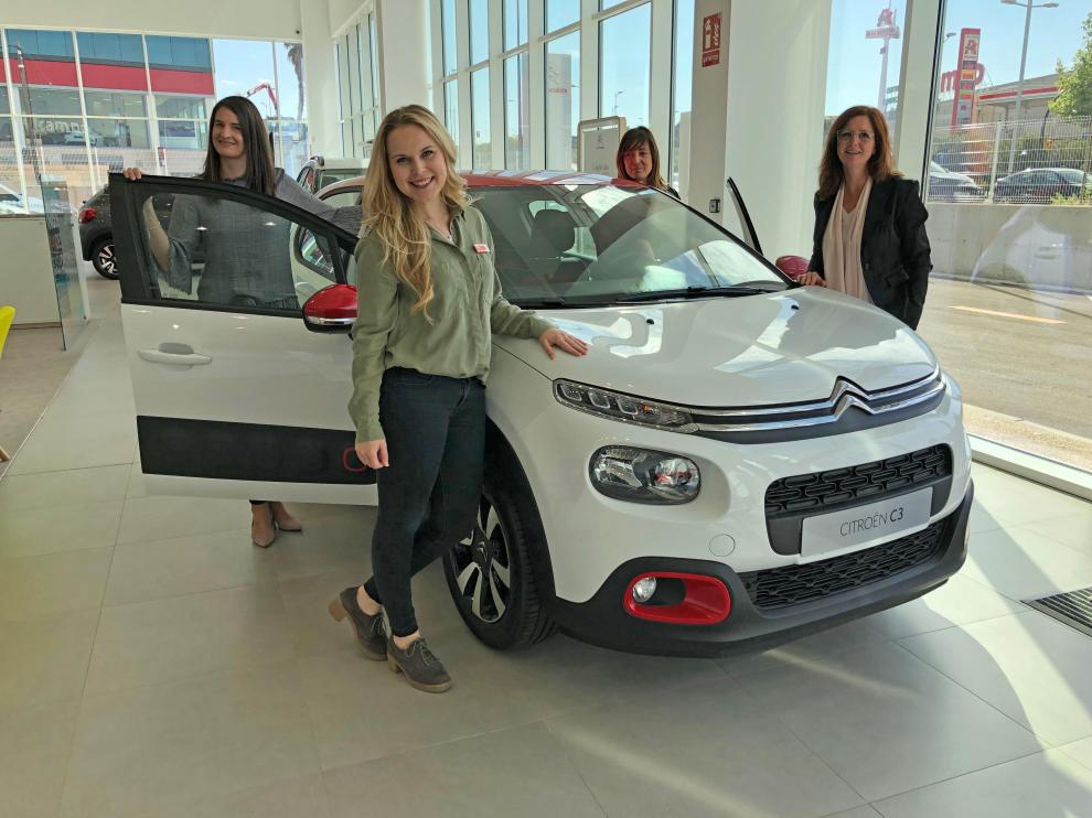 La mitad de la plantilla de comerciales de Aramóvil son mujeres.