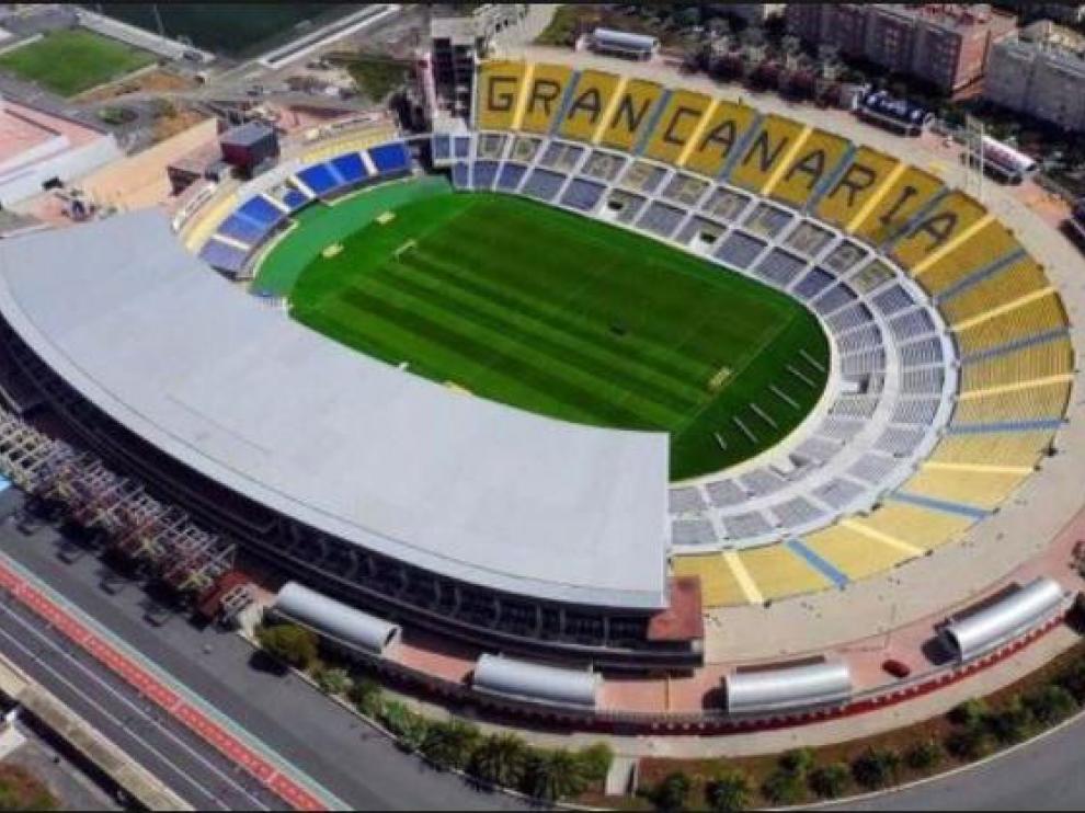 El estadio de Las Palmas, el Gran Canaria, donde el domingo jugará el equipo local ante el Rayo Majadahonda, partido clave para la combinatoria de puntos por el descenso a Segunda B.