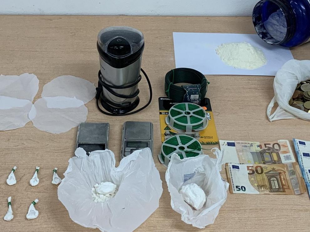 Material intervenido por la Guardia Civil.