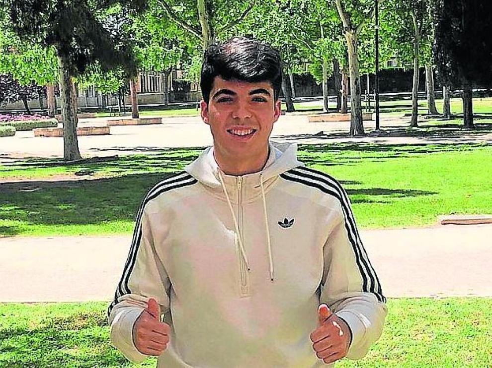 Un zurdo mágico. Escasean los zurdos, apenas el 13 por ciento de la población. Mucho más los zurdos con la salida de balón del Enrique Clemente Maza.