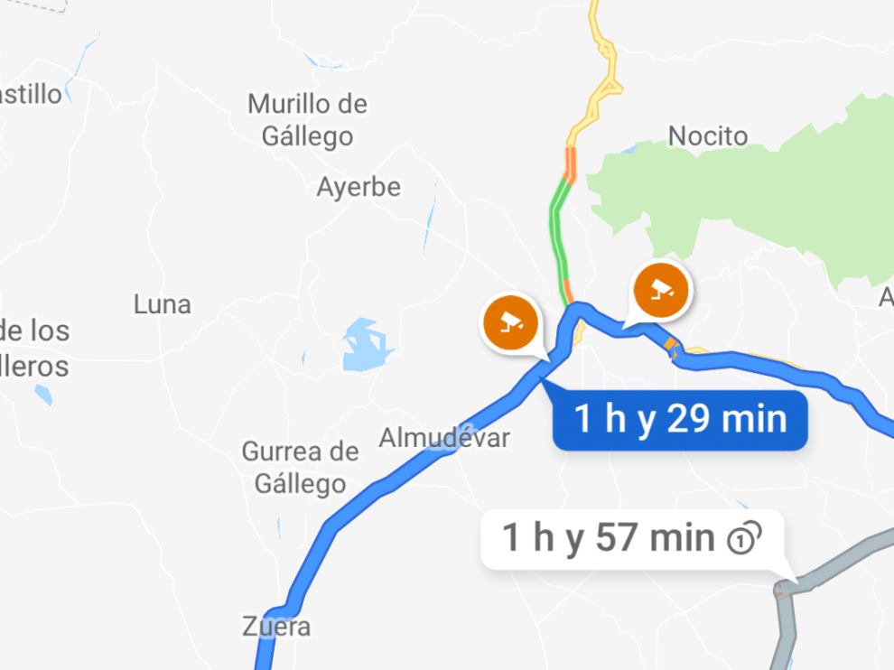Goggle Maps muestra con un símbolo naranja dos radares fijos junto a Huesca.