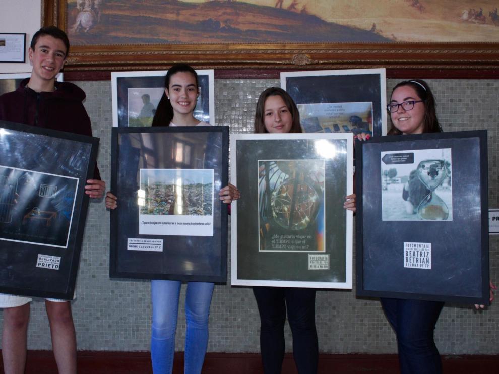 Jose Antonio Prieto, Irene Cloquell y Mireia Marín ganadores dela categoría A y Beatriz Betrian tercer premio de la categoría B