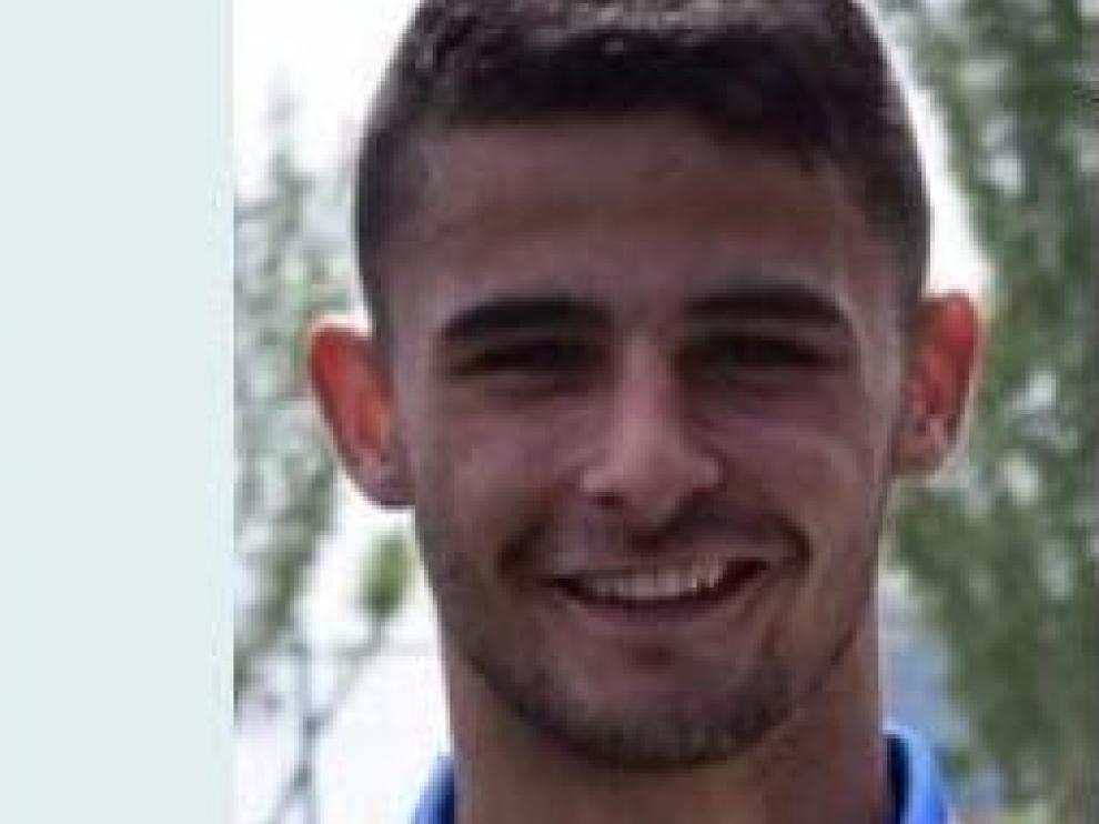 Jesús Álvarez, defensa central de 19 años del RZD Aragón.