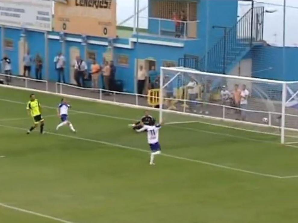 Gol de Nino, el 1-0 definitivo del Tenerife-Real Zaragoza de agosto de 2010, duelo de pretemporada jugado en el campo de Los Cuartos de La Orotava, el clásico Trofeo Teide de la isla tinerfeña.