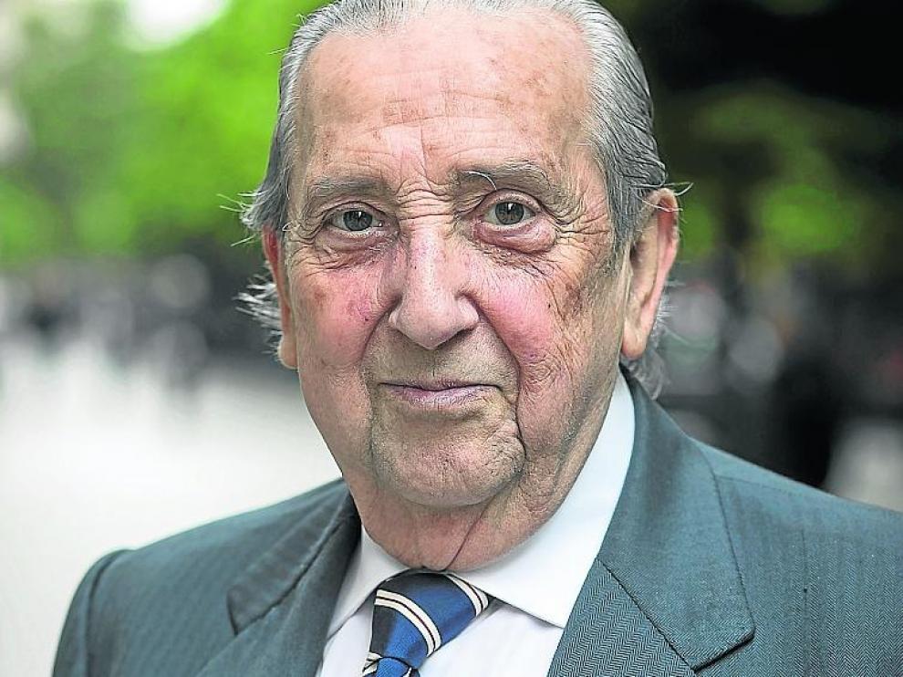 El médico Gustavo Cimorra se jubiló en 2007.