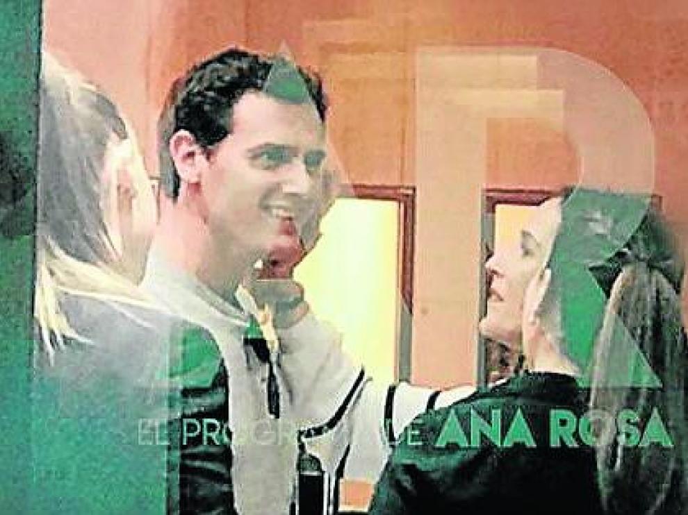 La imagen que confirma la relación del político Albert Rivera y la cantante Malú