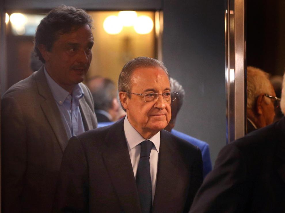 Florentino Pérez a su llegada al Parlament.