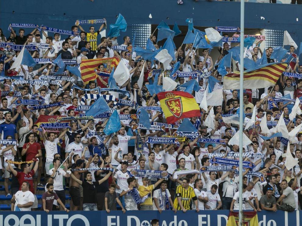 La grada de animación de La Romareda, el día de su estreno, en agosto de 2018 ante el Rayo Majadahonda.