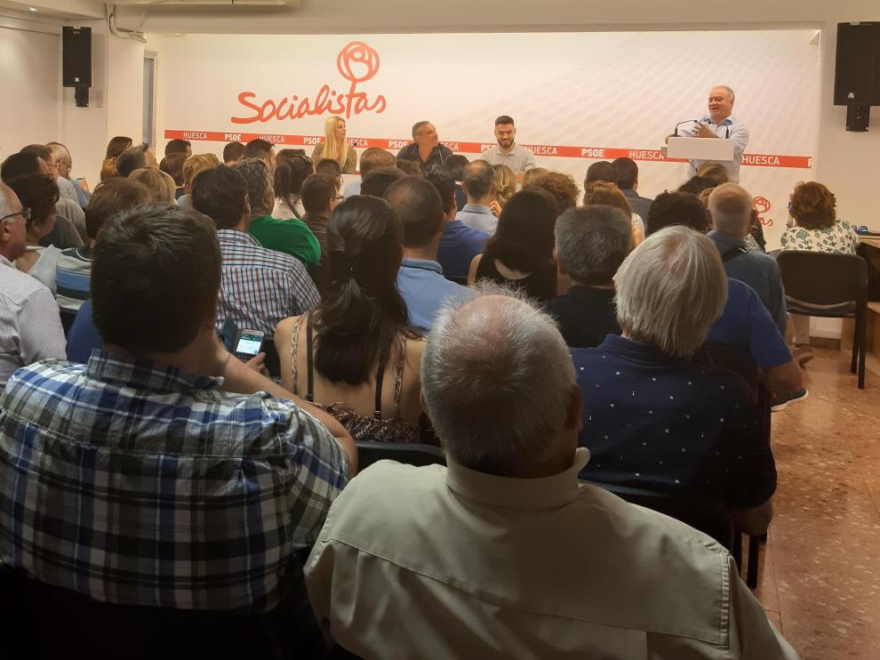 Miguel Gracia interviene ante el Comité Provincial del PSOE Alto Aragón.