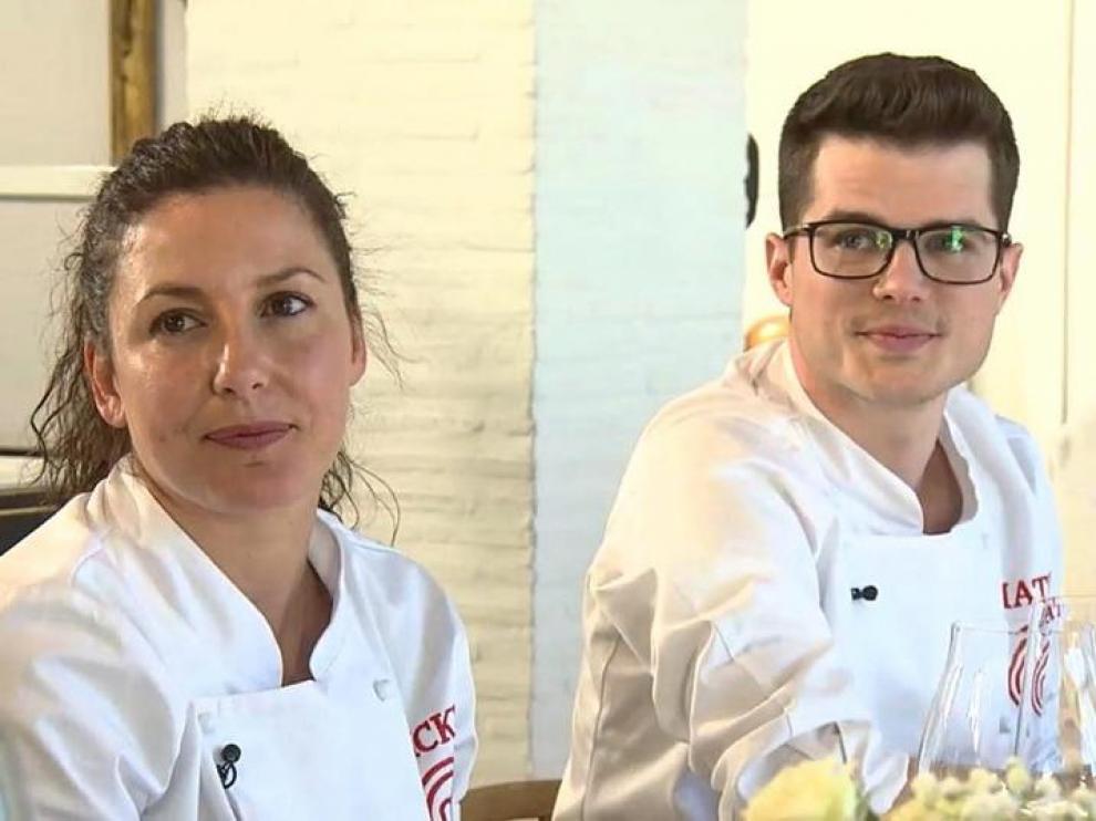 Mateo Sierra, junto a la otra finalista y ganadora de su edición de 2014, Vicky Pulgarín.