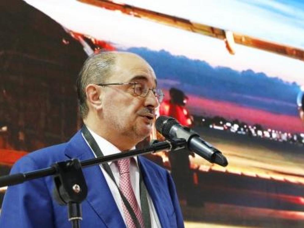 El presidente en funciones de Aragón, Javier Lambán, en el Salón Internacional de Logística