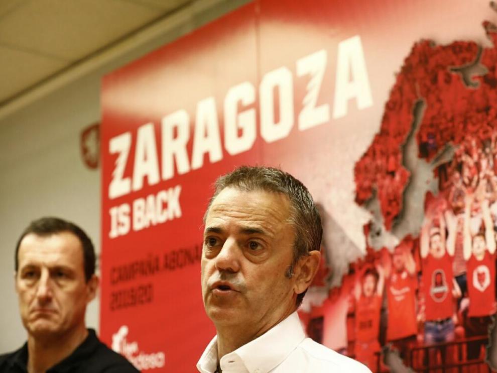 Rueda de prensa del entrenador de Basket Zaragoza, Porfirio Fisac, con motivo de su renovación las dos próximas temporadas