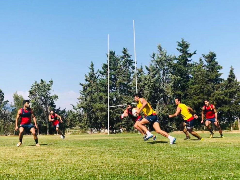 Entrenamiento de la selección española de rugby 7 en el campo del Seminario de Tarazona