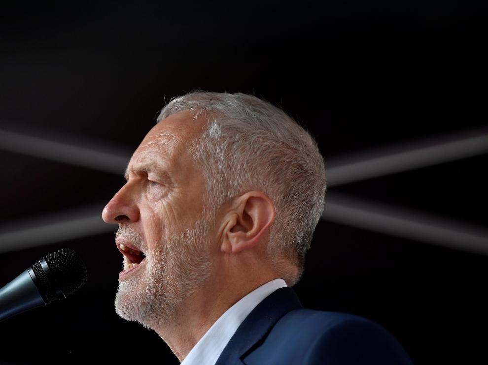 FILE PHOTO: Britain's opposition Labour Party leader Jeremy Corbyn speaks during a rally against U.S. President Donald Trump, in London, Britain, June 4, 2019. REUTERS/Toby Melville/File Photo [[[REUTERS VOCENTO]]] BRITAIN-EU/LABOUR