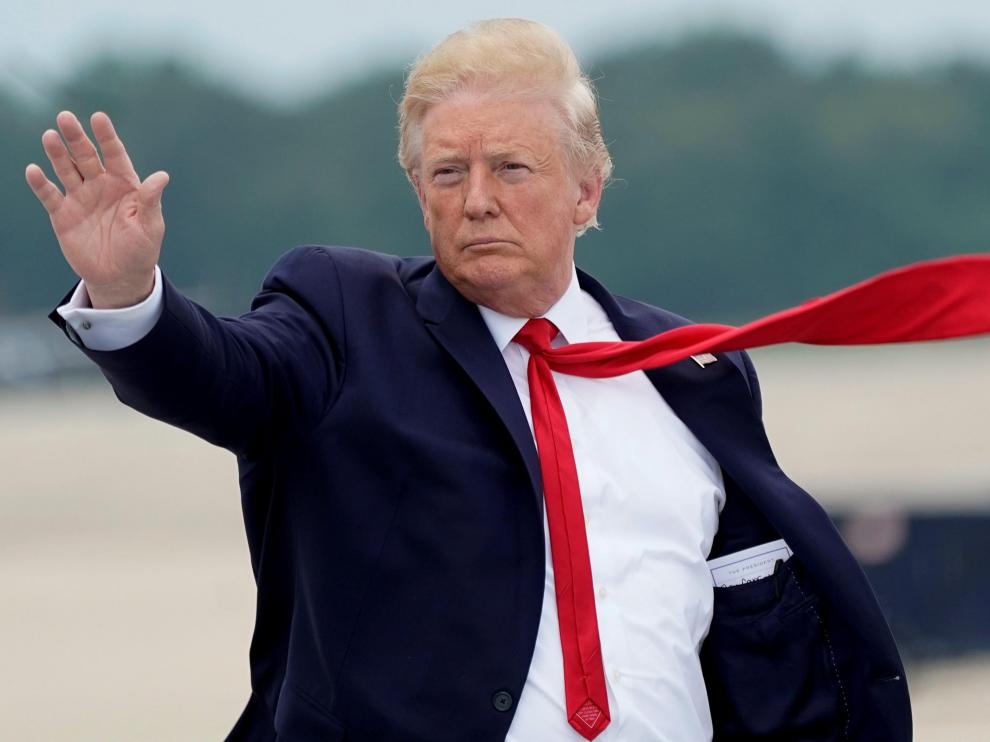 Donald Trump, a su llegada a Greenville, en Carolina del Norte, en el Force One.
