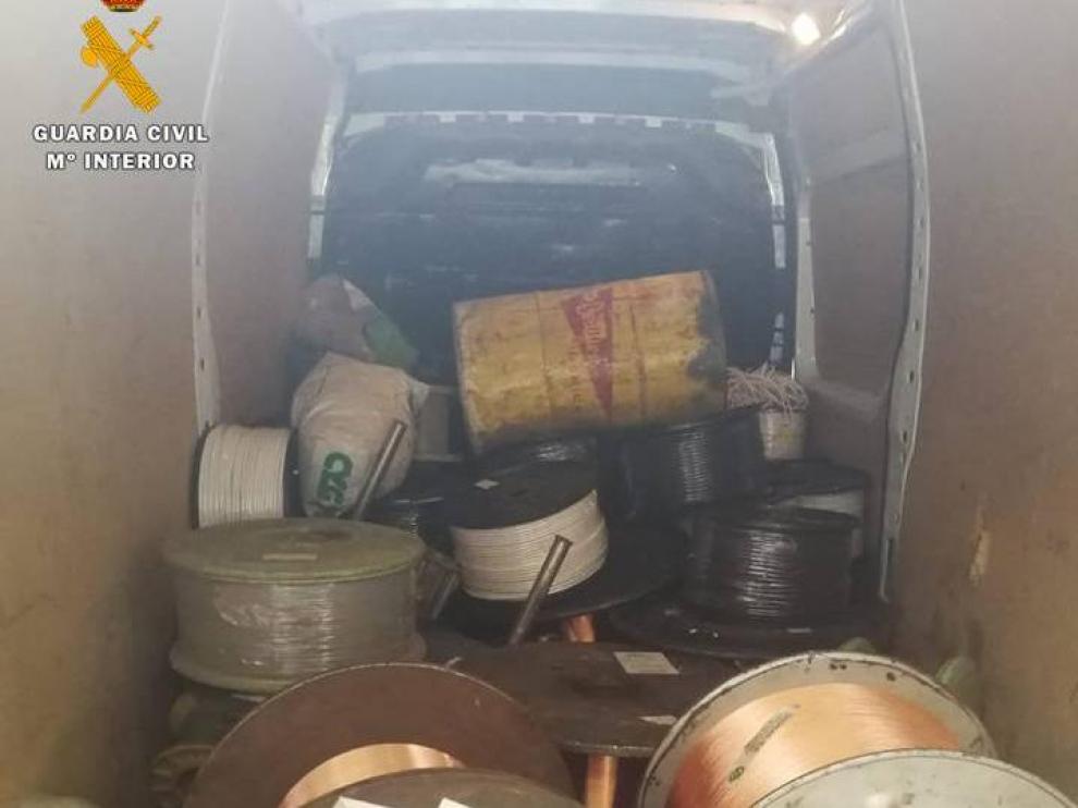 Pillados in fraganti cuando robaban en una empresa de Utebo