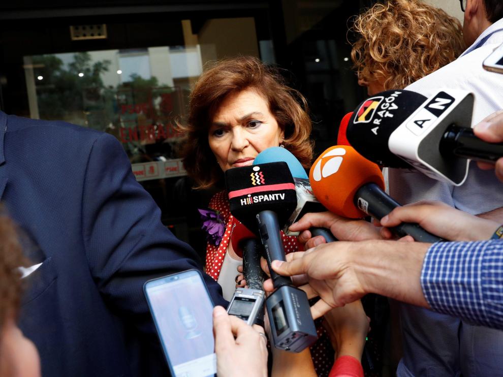 La vicepresidenta del Gobierno en funciones, Carmen Calvo, a su llegada a Ferraz para la reunión de la Ejecutiva del PSOE.