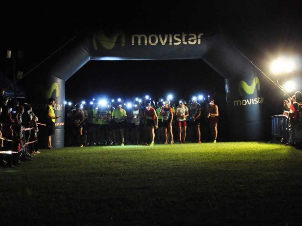 Participantes de la carrera momentos previos antes de comenzar.