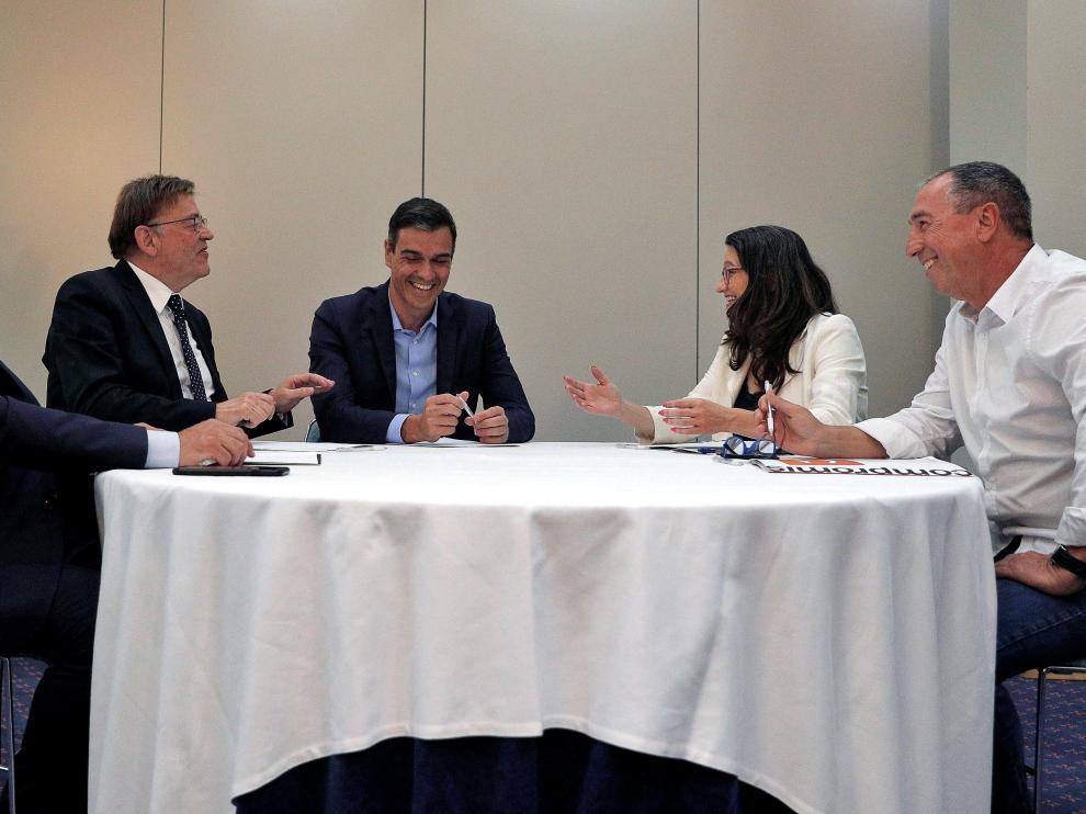Pedro Sánchez se reúne con integrantes del Gobierno de la Comunidad Valenciana.